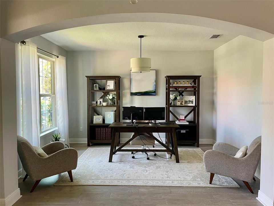 En Venta: $1,450,000 (5 camas, 5 baños, 4664 Pies cuadrados)