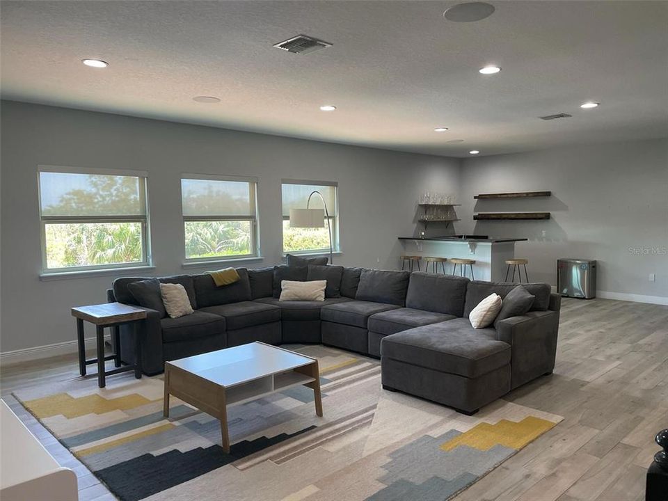 En Venta: $1,450,000 (5 camas, 5 baños, 4664 Pies cuadrados)