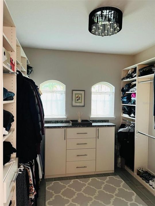 En Venta: $1,450,000 (5 camas, 5 baños, 4664 Pies cuadrados)