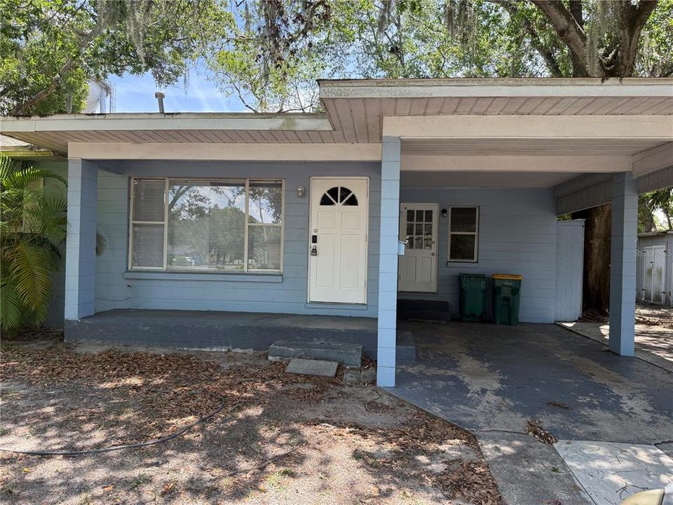 Recently Rented: $1,300 (2 beds, 1 baths, 1020 Square Feet)