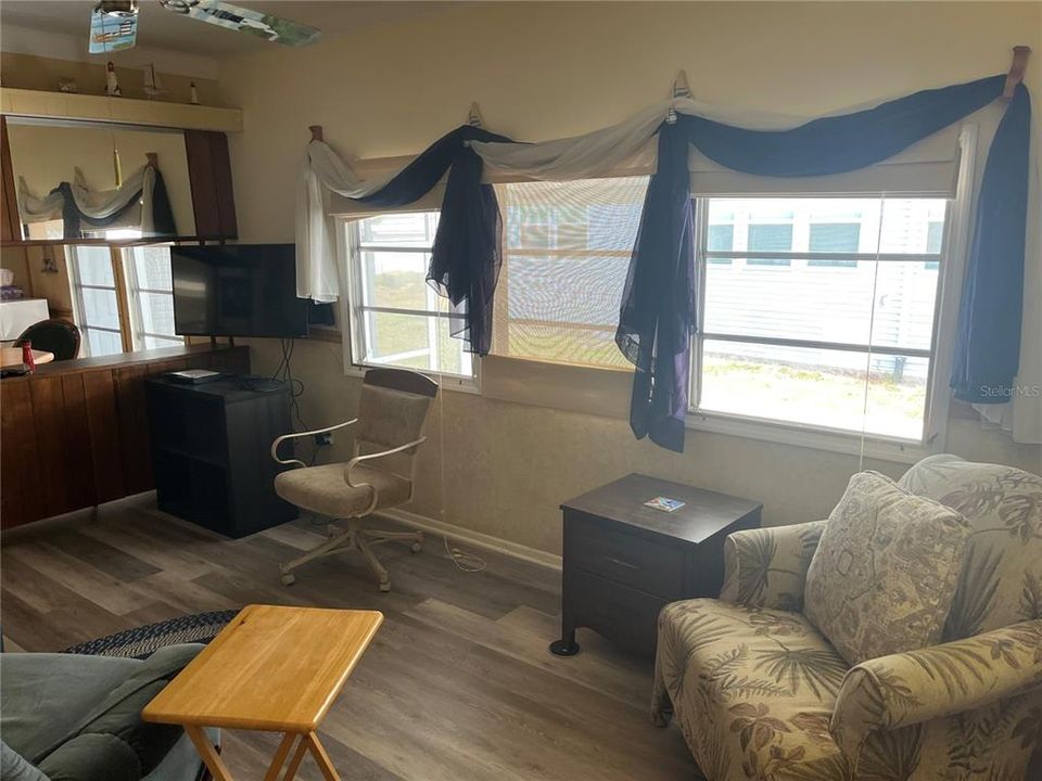 En Venta: $99,900 (2 camas, 2 baños, 695 Pies cuadrados)