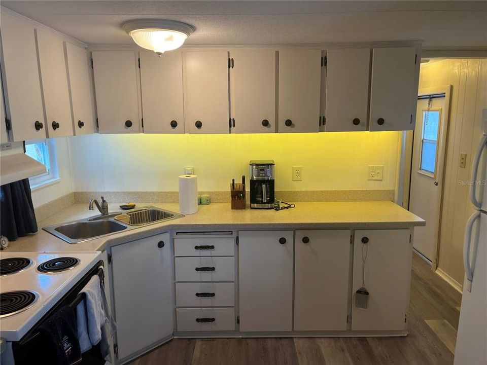 En Venta: $99,900 (2 camas, 2 baños, 695 Pies cuadrados)