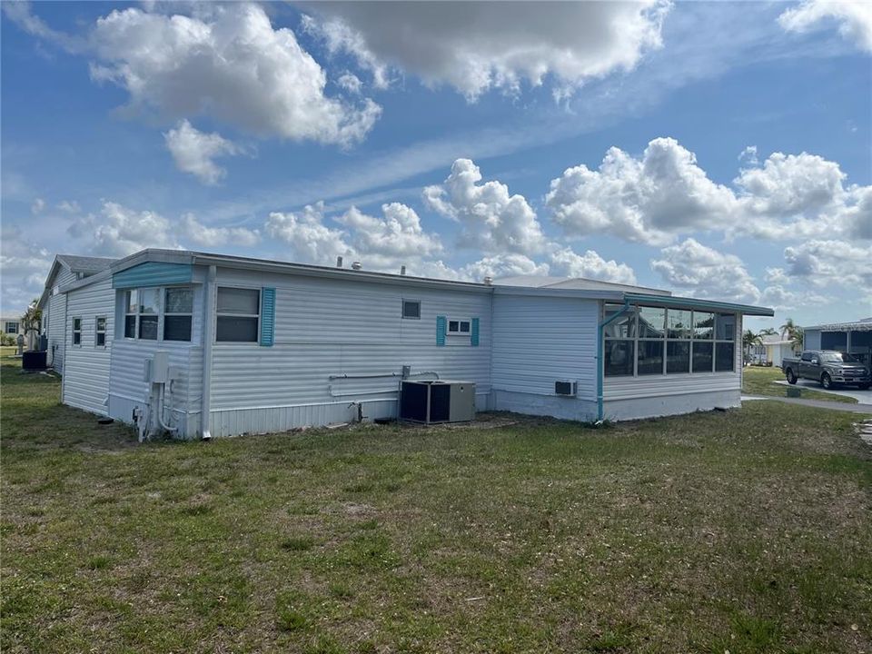 En Venta: $99,900 (2 camas, 2 baños, 695 Pies cuadrados)