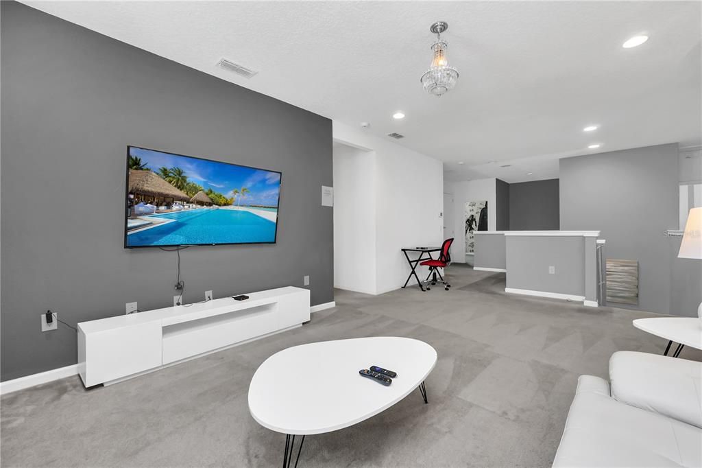 Active With Contract: $649,000 (8 beds, 5 baths, 3248 Square Feet)