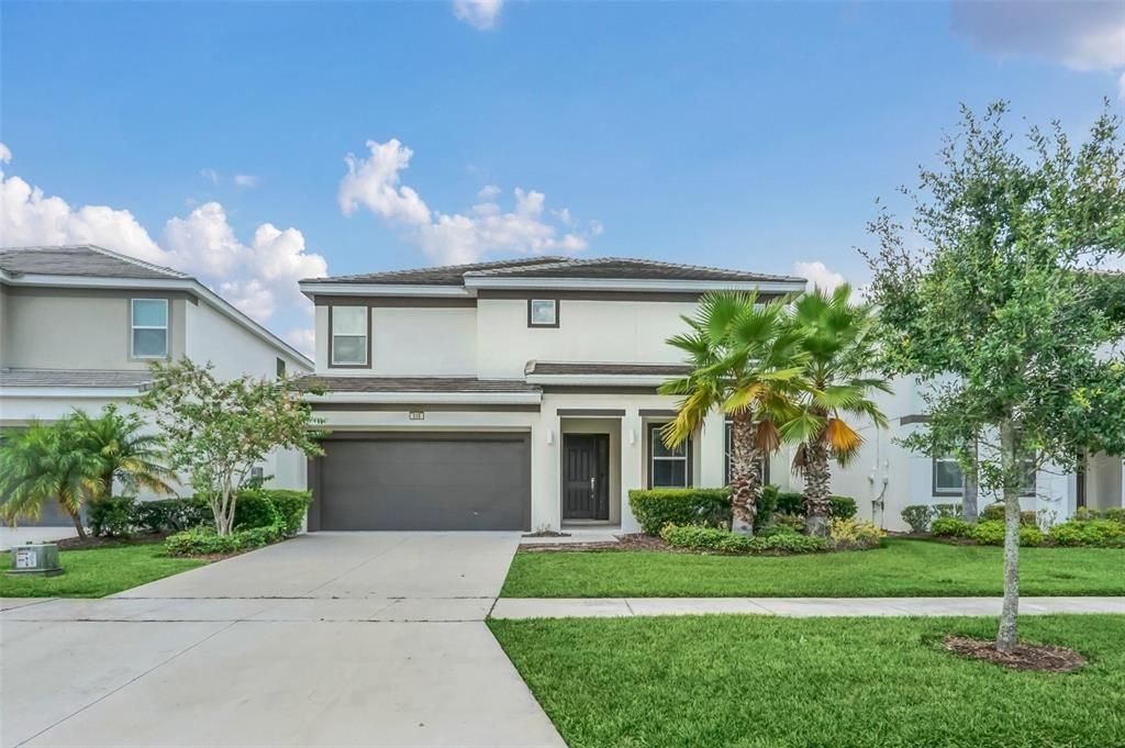 Active With Contract: $649,000 (8 beds, 5 baths, 3248 Square Feet)