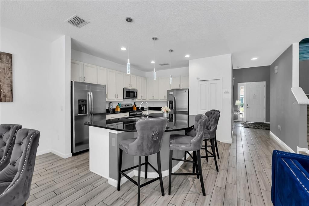 Active With Contract: $649,000 (8 beds, 5 baths, 3248 Square Feet)