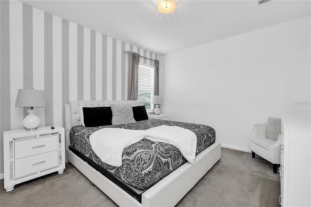 Active With Contract: $649,000 (8 beds, 5 baths, 3248 Square Feet)