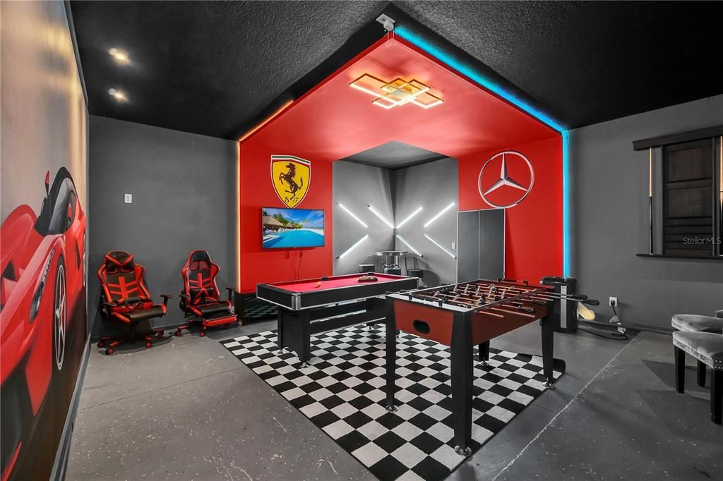 Active With Contract: $649,000 (8 beds, 5 baths, 3248 Square Feet)