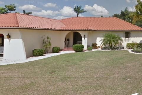 Recently Sold: $595,000 (2 beds, 2 baths, 1723 Square Feet)