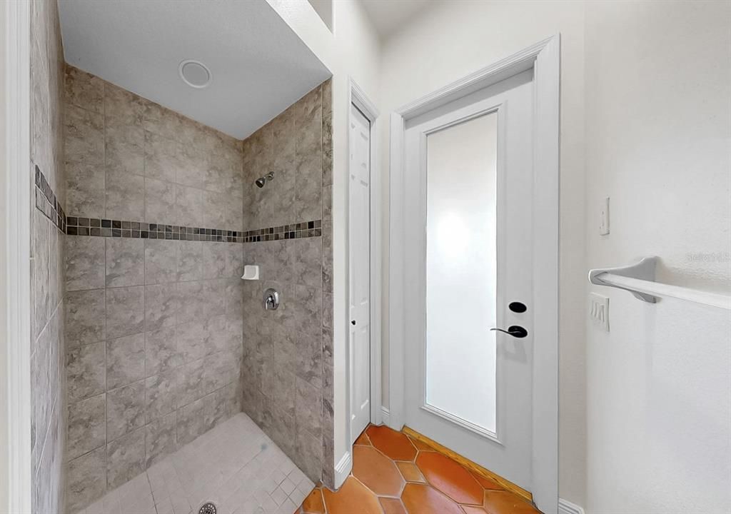 For Sale: $1,895,000 (4 beds, 5 baths, 4406 Square Feet)