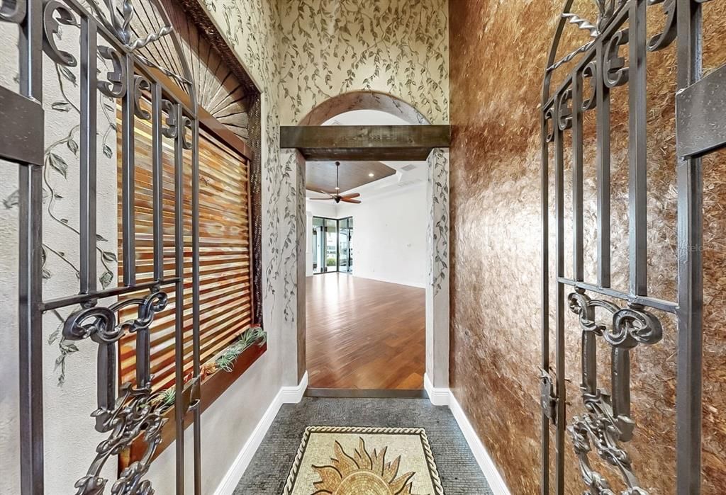 For Sale: $1,895,000 (4 beds, 5 baths, 4406 Square Feet)