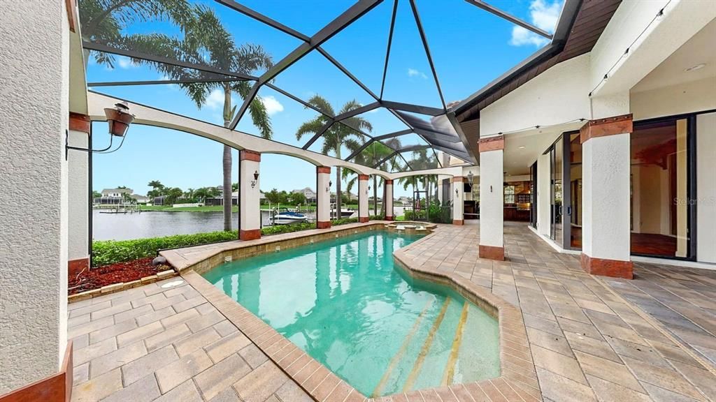 For Sale: $1,895,000 (4 beds, 5 baths, 4406 Square Feet)