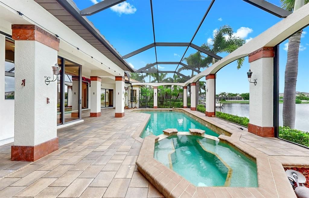 For Sale: $1,895,000 (4 beds, 5 baths, 4406 Square Feet)