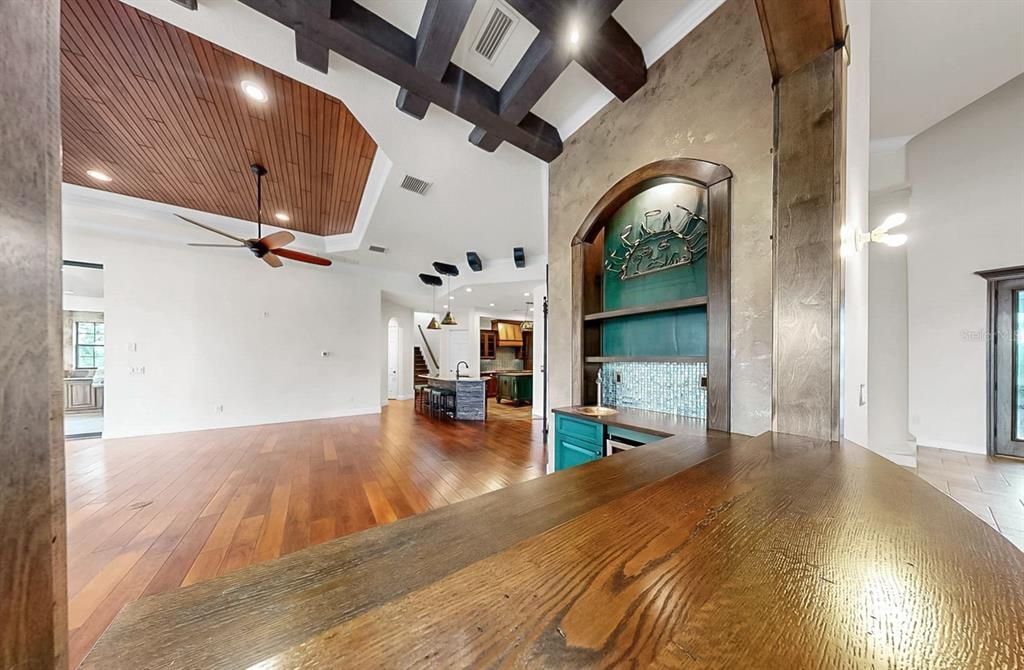 For Sale: $1,895,000 (4 beds, 5 baths, 4406 Square Feet)