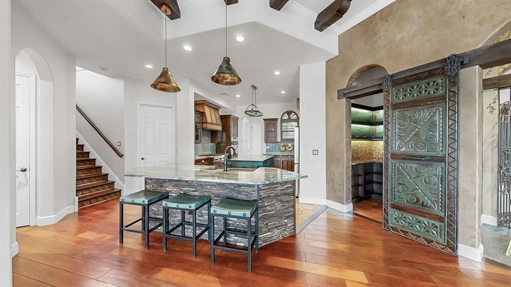 For Sale: $1,895,000 (4 beds, 5 baths, 4406 Square Feet)