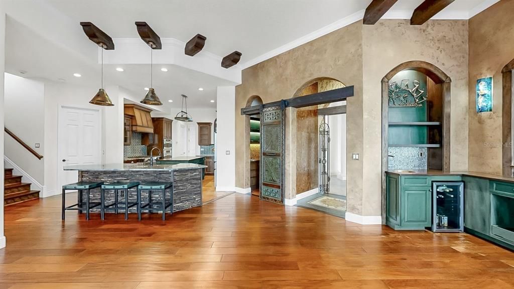 For Sale: $1,895,000 (4 beds, 5 baths, 4406 Square Feet)