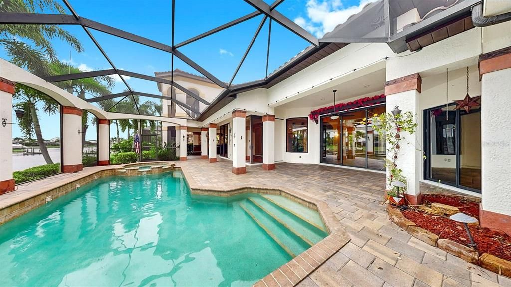 For Sale: $1,895,000 (4 beds, 5 baths, 4406 Square Feet)