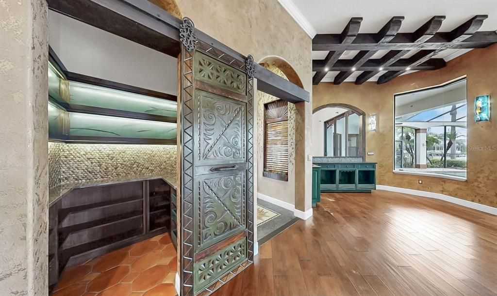 For Sale: $1,895,000 (4 beds, 5 baths, 4406 Square Feet)