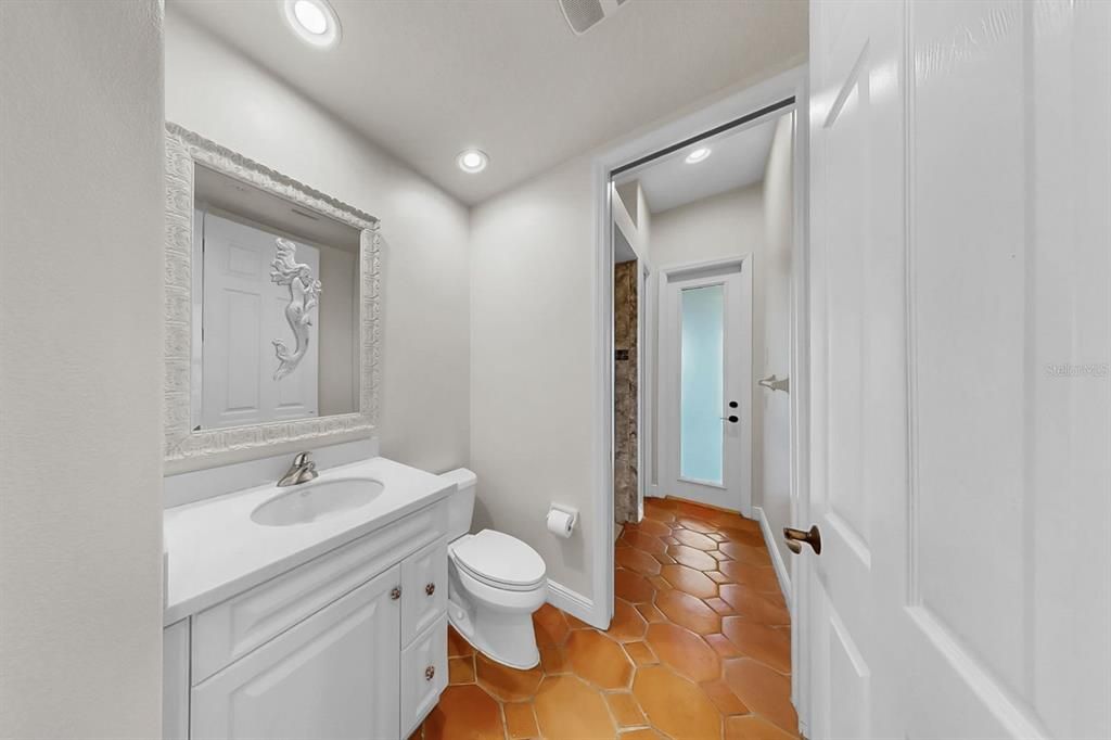 For Sale: $1,895,000 (4 beds, 5 baths, 4406 Square Feet)