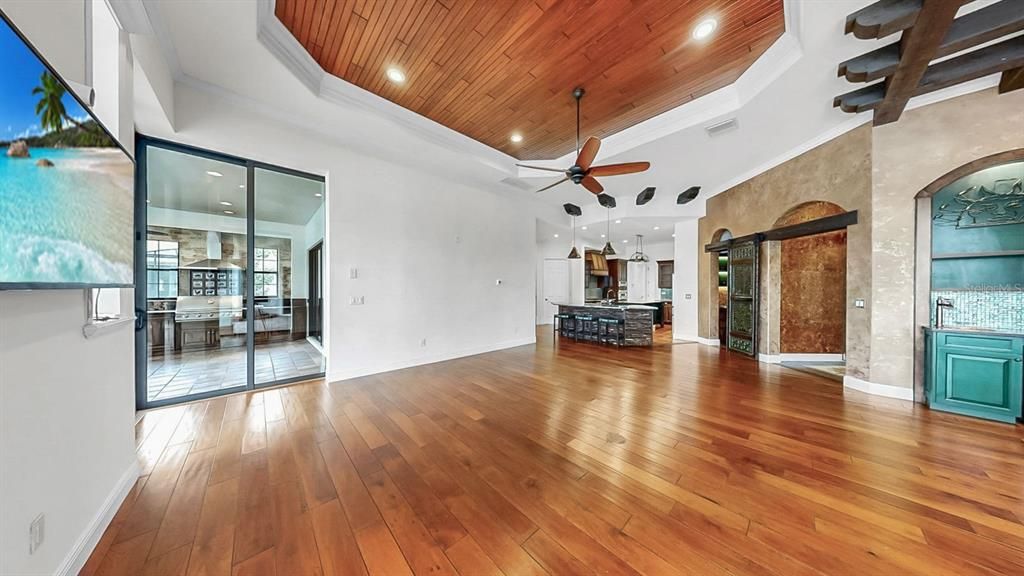 For Sale: $1,895,000 (4 beds, 5 baths, 4406 Square Feet)