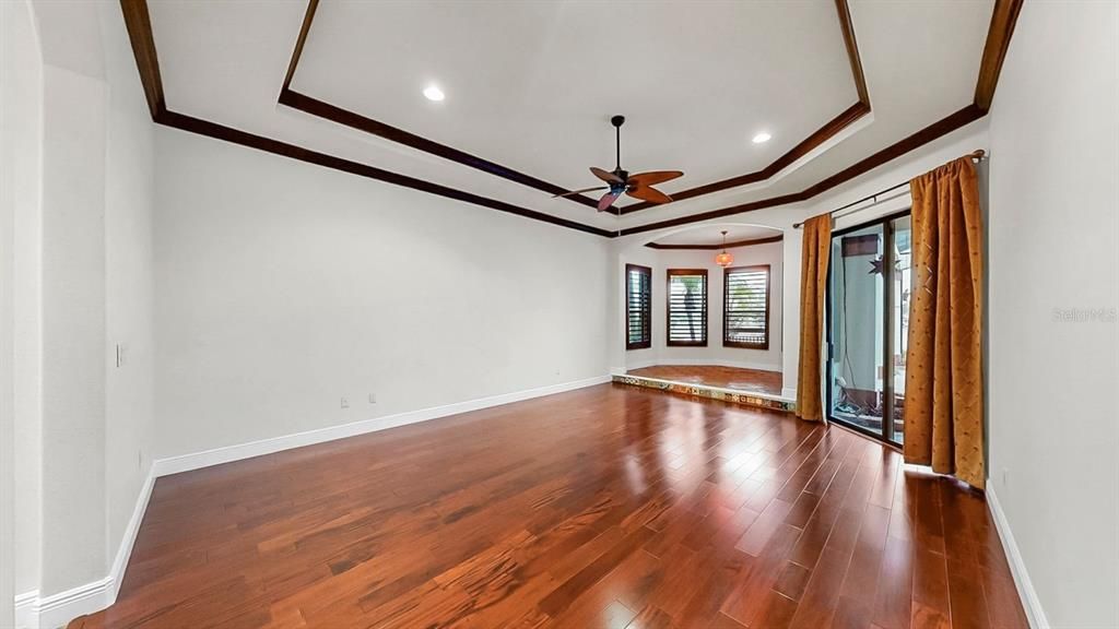 For Sale: $1,895,000 (4 beds, 5 baths, 4406 Square Feet)