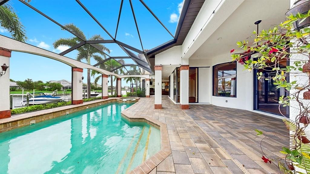 For Sale: $1,895,000 (4 beds, 5 baths, 4406 Square Feet)