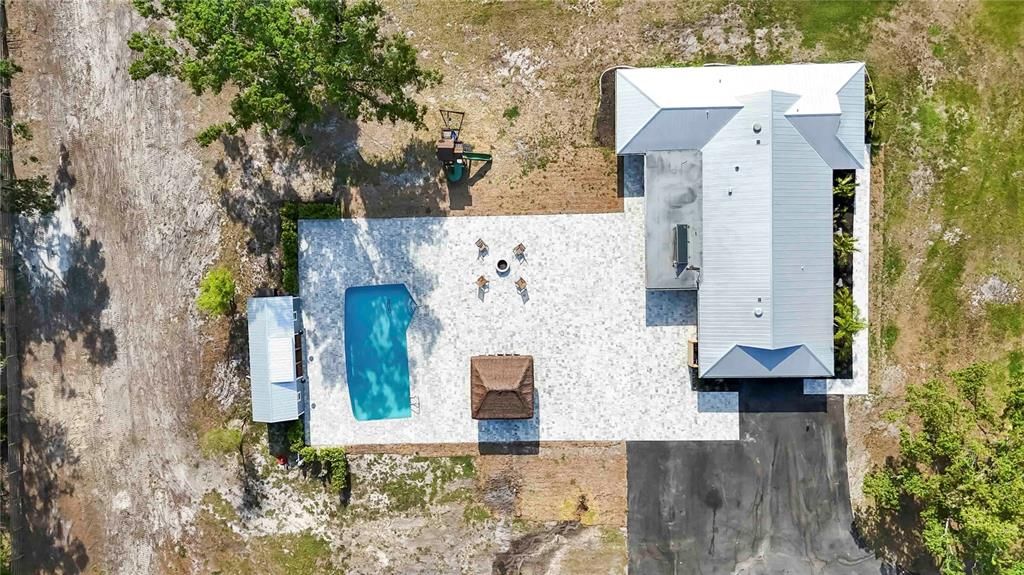 For Sale: $1,200,000 (4 beds, 2 baths, 2213 Square Feet)