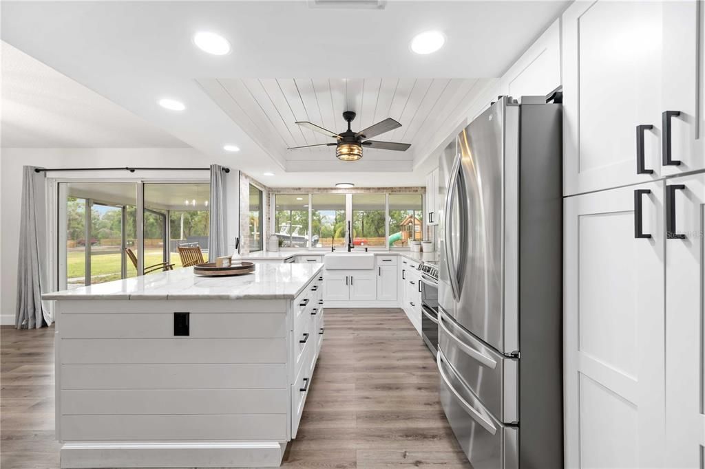 For Sale: $1,200,000 (4 beds, 2 baths, 2213 Square Feet)