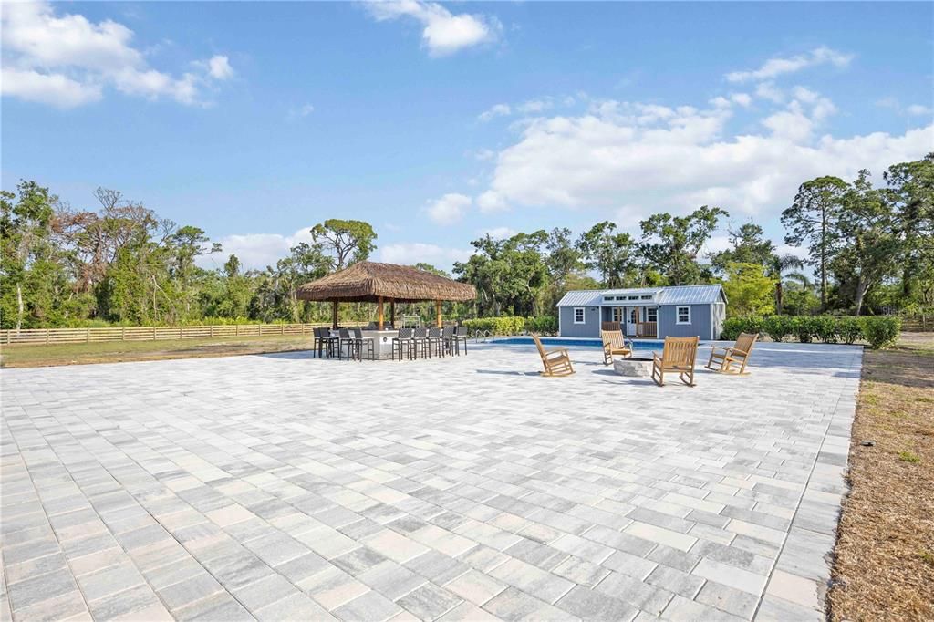 For Sale: $1,200,000 (4 beds, 2 baths, 2213 Square Feet)