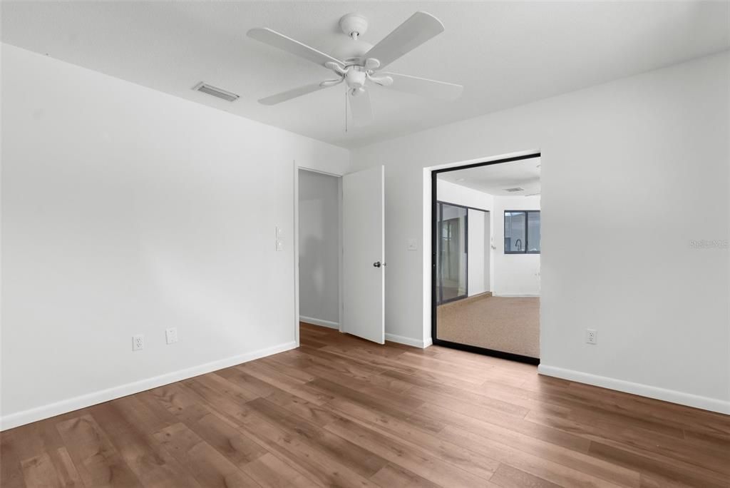 Active With Contract: $279,900 (3 beds, 2 baths, 1660 Square Feet)