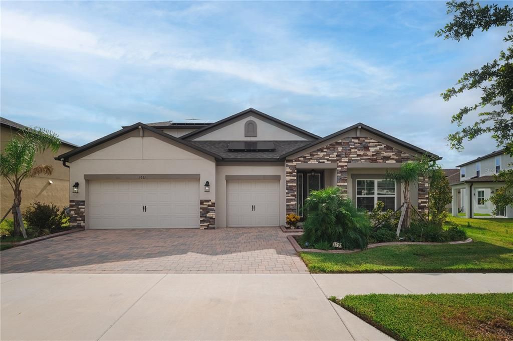 For Sale: $630,000 (5 beds, 4 baths, 3157 Square Feet)