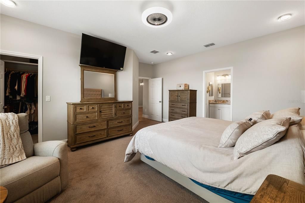 For Sale: $630,000 (5 beds, 4 baths, 3157 Square Feet)