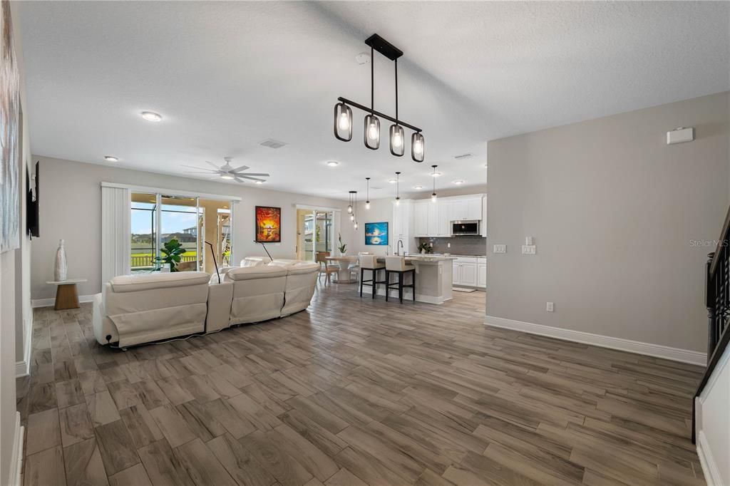 For Sale: $630,000 (5 beds, 4 baths, 3157 Square Feet)