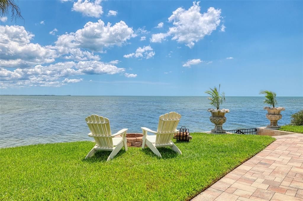 For Sale: $2,875,000 (4 beds, 4 baths, 4816 Square Feet)