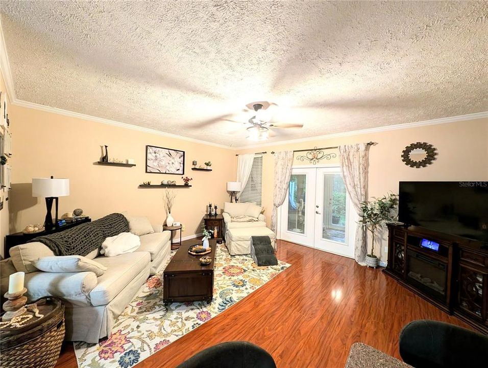 待售: $209,900 (3 贝兹, 2 浴室, 1802 平方英尺)