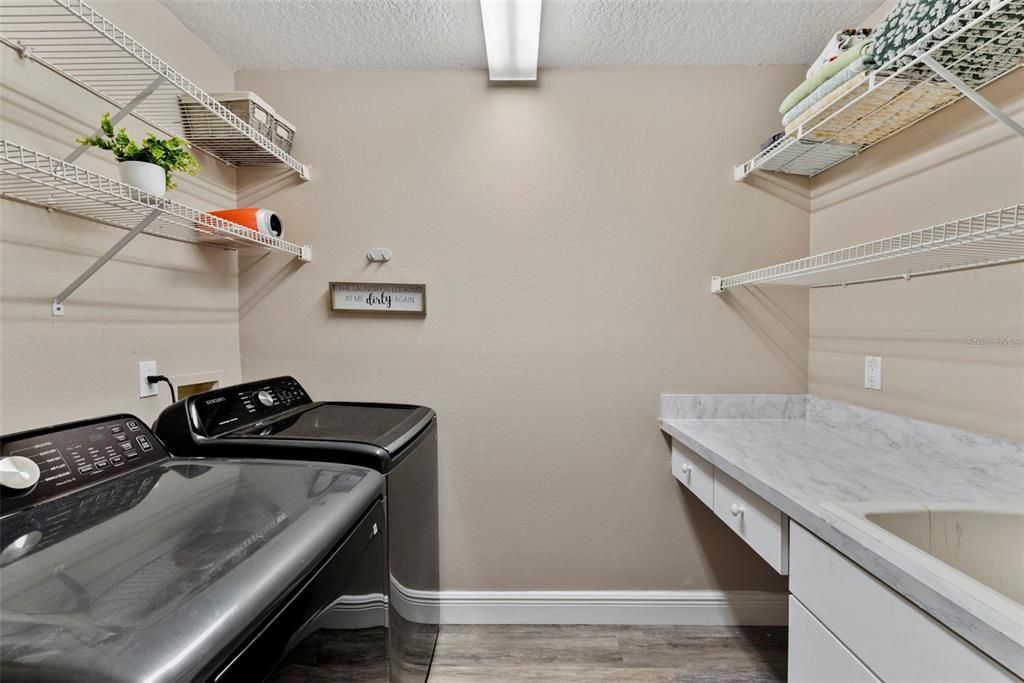 Active With Contract: $529,900 (4 beds, 3 baths, 2546 Square Feet)