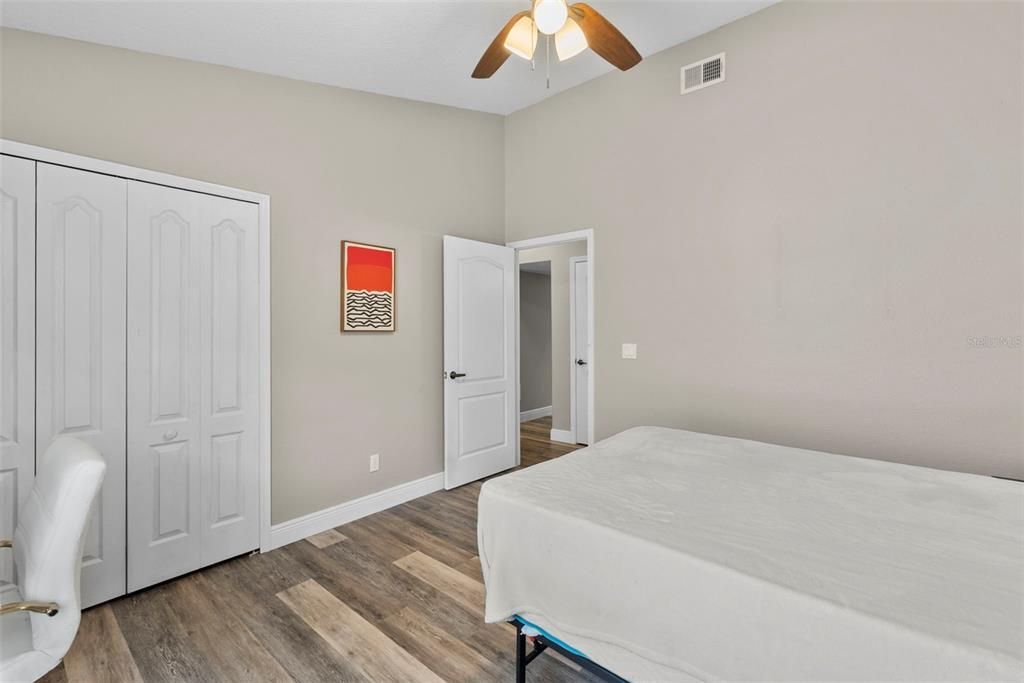 Active With Contract: $529,900 (4 beds, 3 baths, 2546 Square Feet)