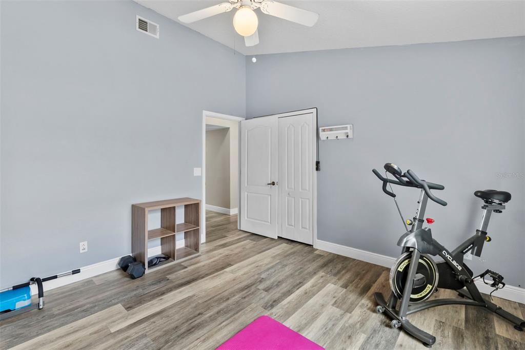 Active With Contract: $529,900 (4 beds, 3 baths, 2546 Square Feet)