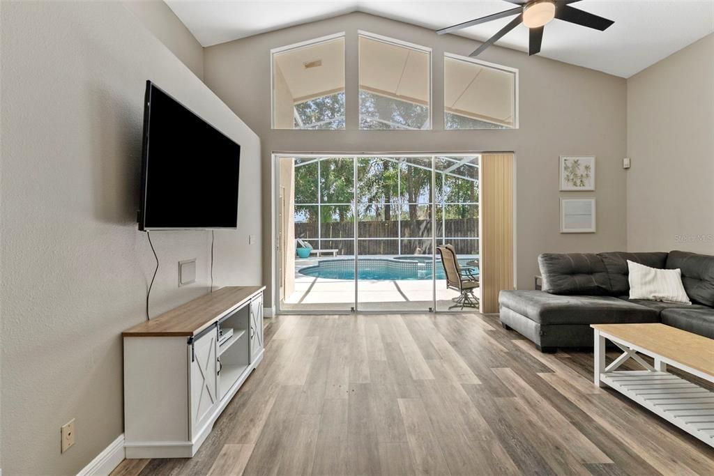 Active With Contract: $529,900 (4 beds, 3 baths, 2546 Square Feet)