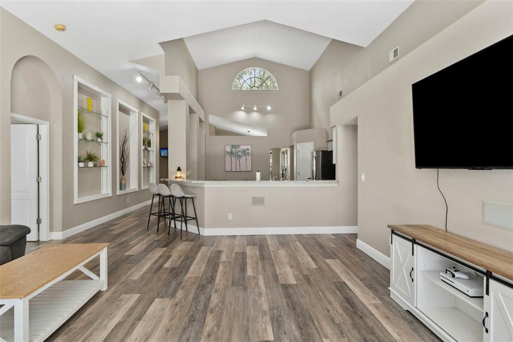 Active With Contract: $529,900 (4 beds, 3 baths, 2546 Square Feet)