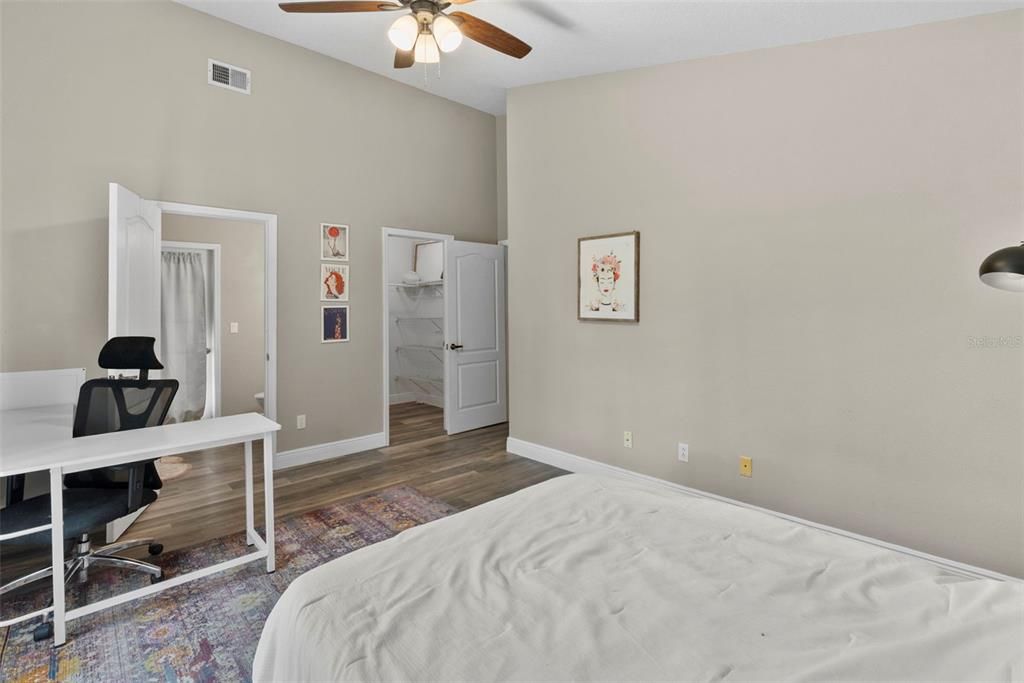 Active With Contract: $529,900 (4 beds, 3 baths, 2546 Square Feet)