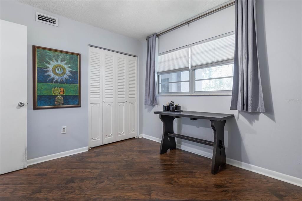 En Venta: $155,000 (2 camas, 2 baños, 932 Pies cuadrados)