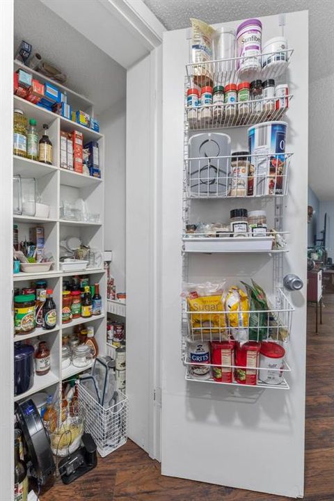 En Venta: $155,000 (2 camas, 2 baños, 932 Pies cuadrados)