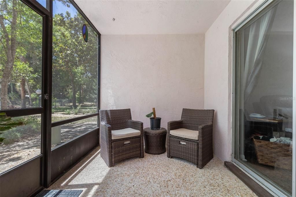 En Venta: $155,000 (2 camas, 2 baños, 932 Pies cuadrados)