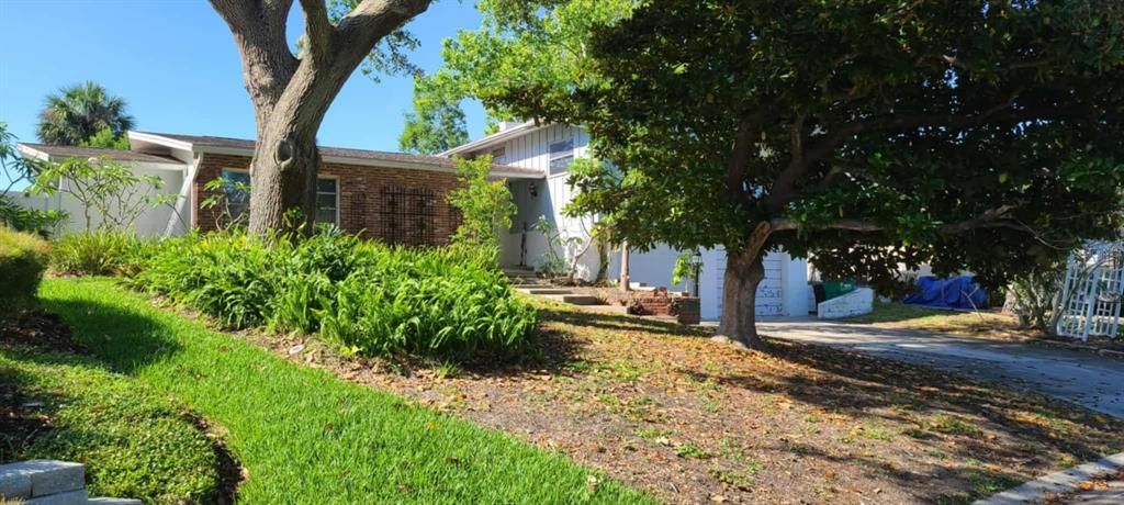 待售: $1,600,000 (7 贝兹, 4 浴室, 4390 平方英尺)