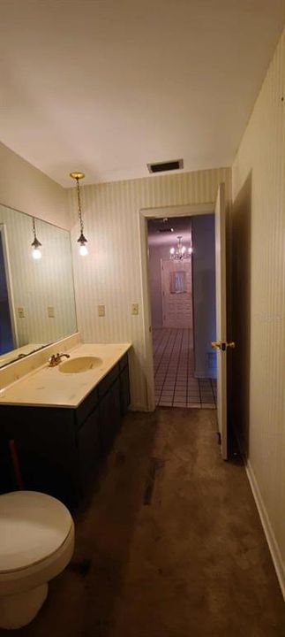 待售: $1,600,000 (7 贝兹, 4 浴室, 4390 平方英尺)