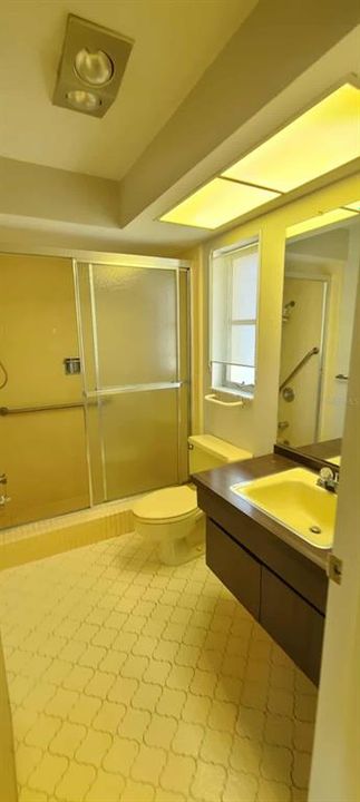 待售: $1,600,000 (7 贝兹, 4 浴室, 4390 平方英尺)