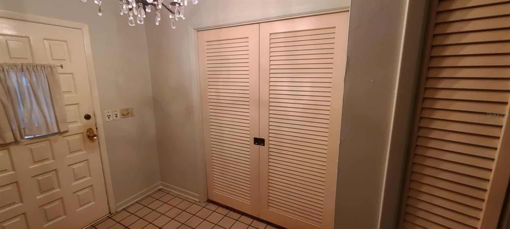 待售: $1,600,000 (7 贝兹, 4 浴室, 4390 平方英尺)