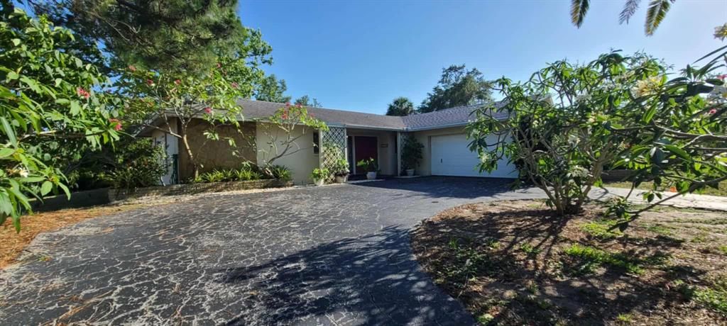 待售: $1,600,000 (7 贝兹, 4 浴室, 4390 平方英尺)