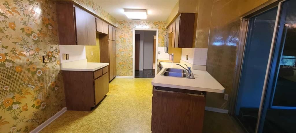 待售: $1,600,000 (7 贝兹, 4 浴室, 4390 平方英尺)